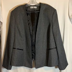NWT 22w Tahari skirt suit